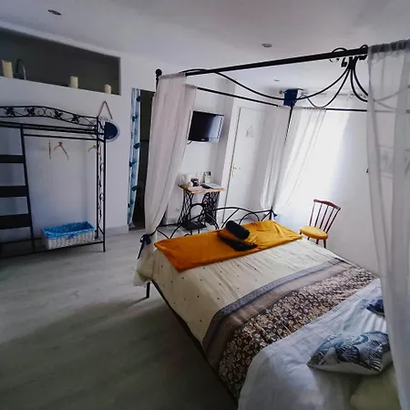 Bed and Breakfast La Douce Parenthese Entre Bois Et Champs-accueil Motards