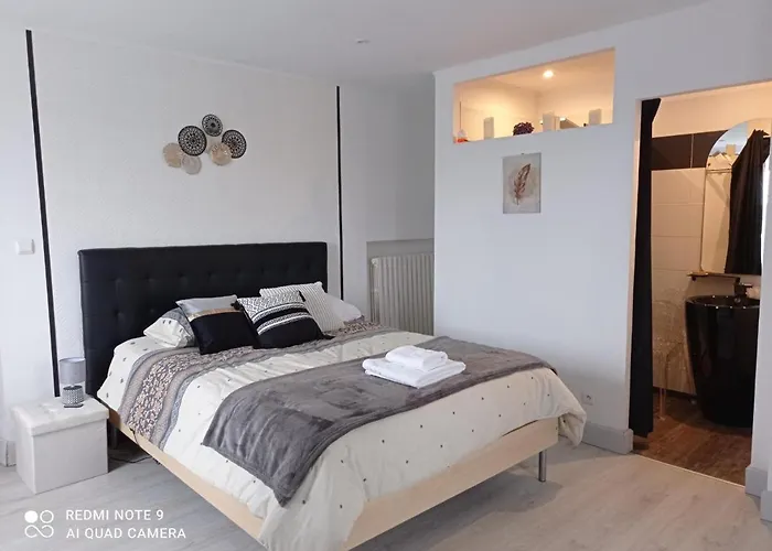 La Douce Parenthese -nature, Convivialite & Serenite Bed & Breakfast Montirat (Tarn)