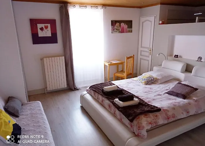 La Douce Parenthese -nature, Convivialite & Serenite Bed & Breakfast Montirat (Tarn)