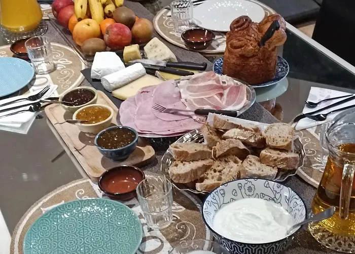 Bed & Breakfast La Douce Parenthese -nature, Convivialite & Serenite Montirat (Tarn)