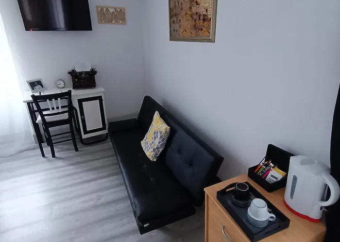 Bed & Breakfast La Douce Parenthese -nature, Convivialite & Serenite 3*