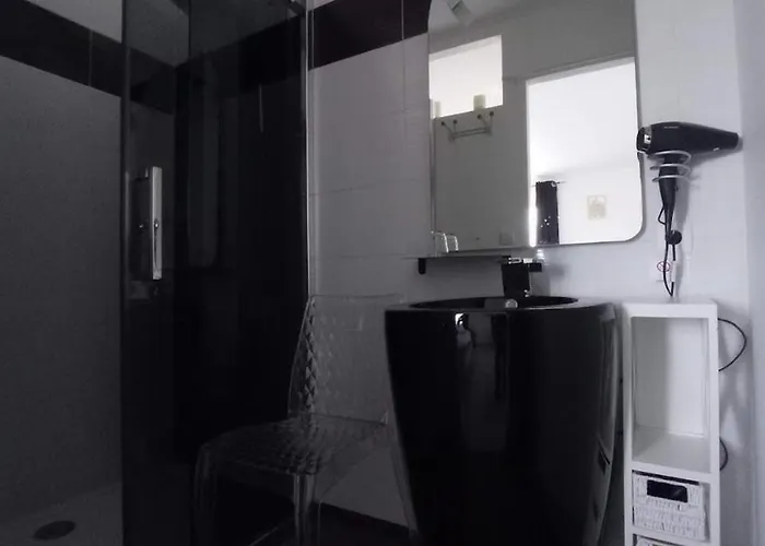 La Douce Parenthese -nature, Convivialite & Serenite Bed & Breakfast Montirat (Tarn)