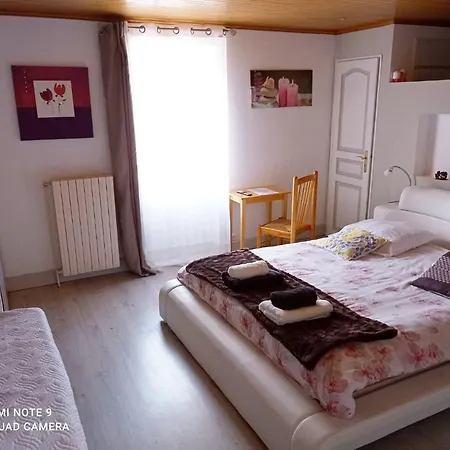 La Douce Parenthese Entre Bois Et Champs 3 Chambres-accueil Motards Bed & Breakfast Montirat (Tarn)