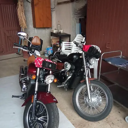 La Douce Parenthese Entre Bois Et Champs 3 Chambres-accueil Motards Bed & Breakfast Montirat (Tarn)